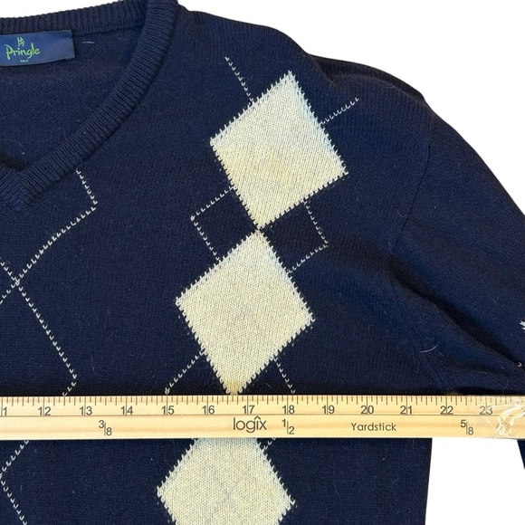 Pringle Navy and Cream Argyle Wool V-Neck Golf Sweater Men's Medium - Picture 3 of 8